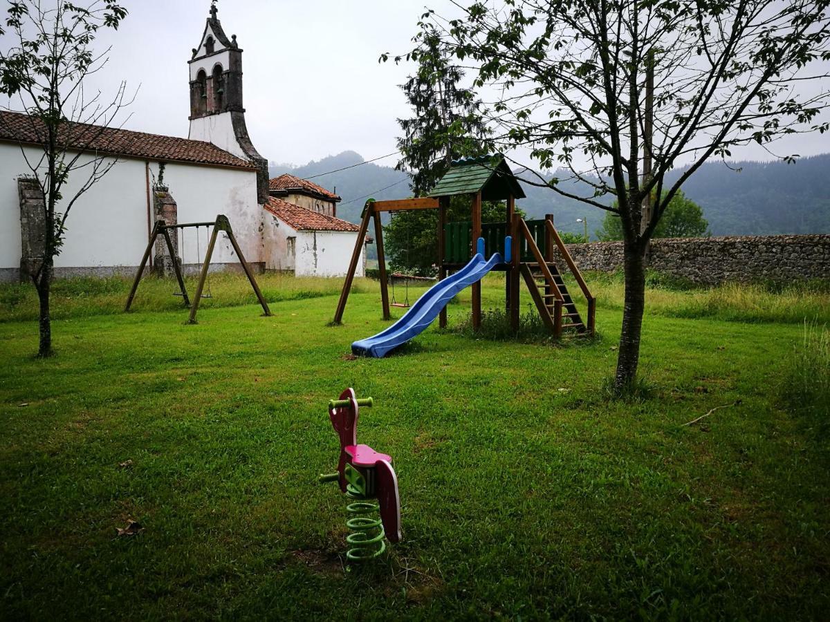 Onís Casas Rurales Entrecastanos מראה חיצוני תמונה