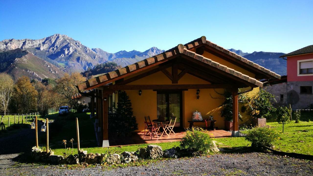 Onís Casas Rurales Entrecastanos מראה חיצוני תמונה